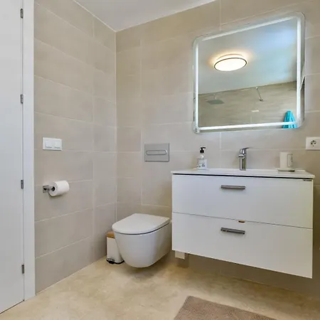 Miramar Penthouse Beachfront 30m2 Terrace By Lg Conciergerie
