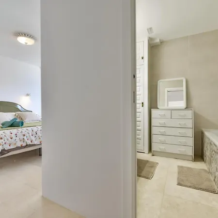 Apartment Miramar Penthouse Beachfront 30m2 Terrace By Lg Conciergerie *