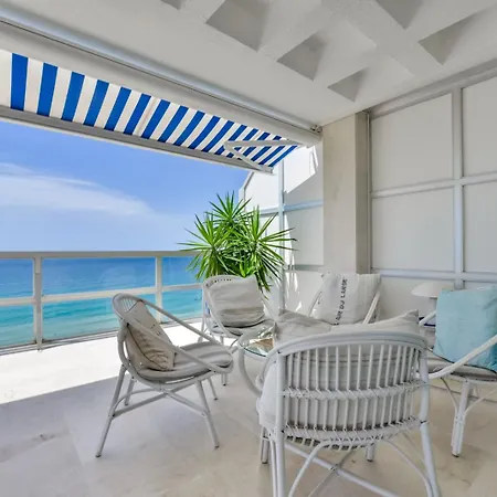 Miramar Penthouse Beachfront 30m2 Terrace By Lg Conciergerie
