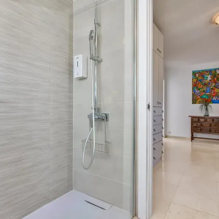 Miramar Penthouse Beachfront 30m2 Terrace By Lg Conciergerie Apartment
